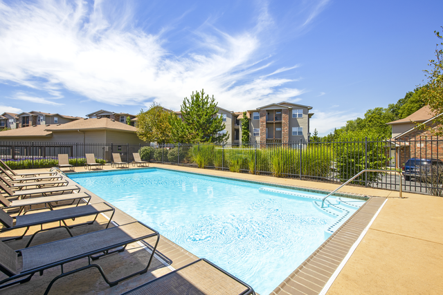 Primary Photo - Overlook at Valley Ridge Apartments