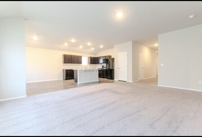Foto del edificio - 755 Foxtail Dr