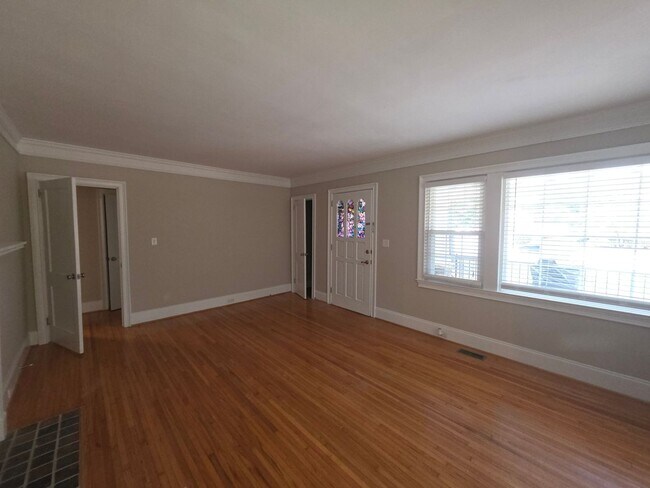 Foto del edificio - 3711 Park Rd