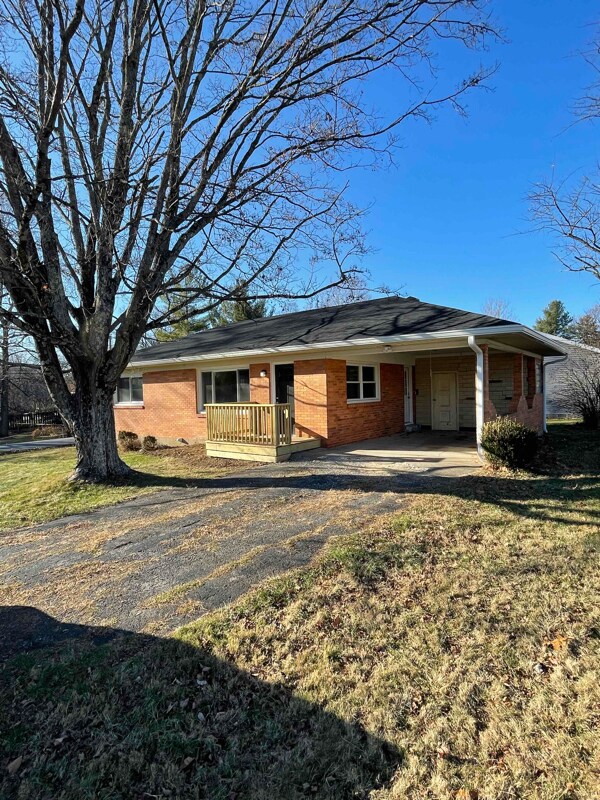 1130 Duffy Ave, Madison, IN 47250 House Rental in Madison, IN