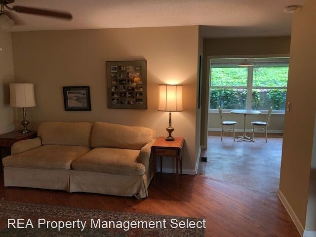 Building Photo - 3 br, 2 bath House - 1604 Verdi Lane