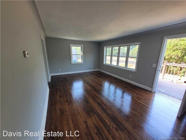 Building Photo - 2 br, 1 bath House - 599 Mohegan Avenue Pa...