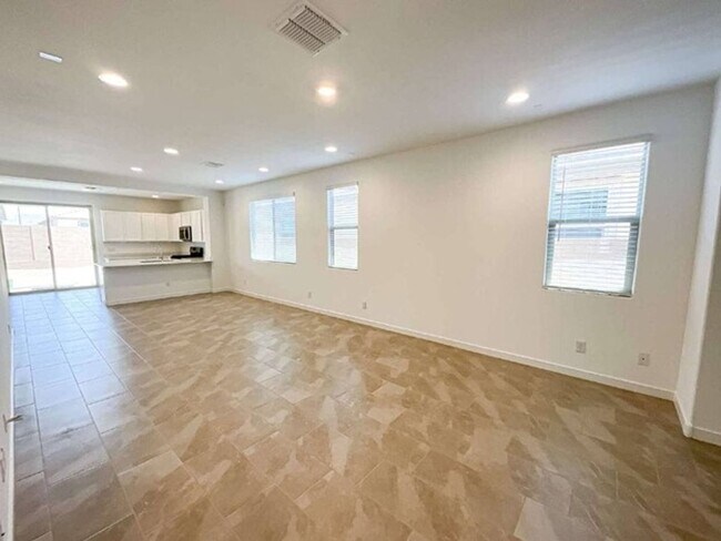 Foto del edificio - 3 Bedroom, 2 Bath Available NOW!