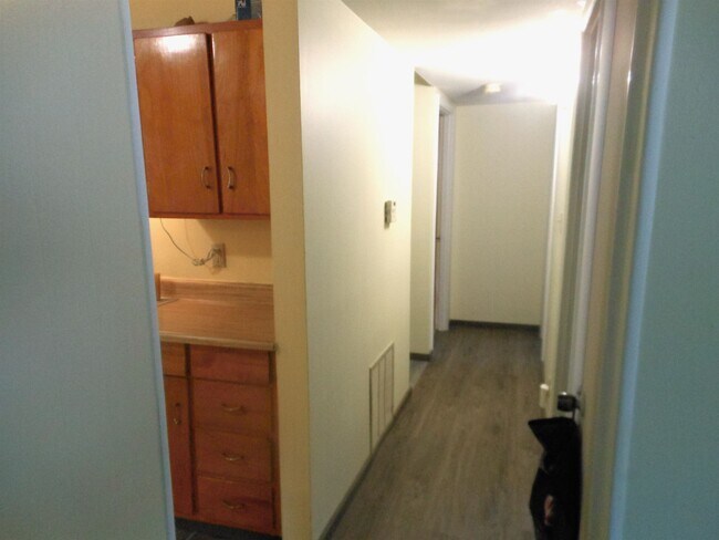 Foto del edificio - 2111 Maplehurst Ave