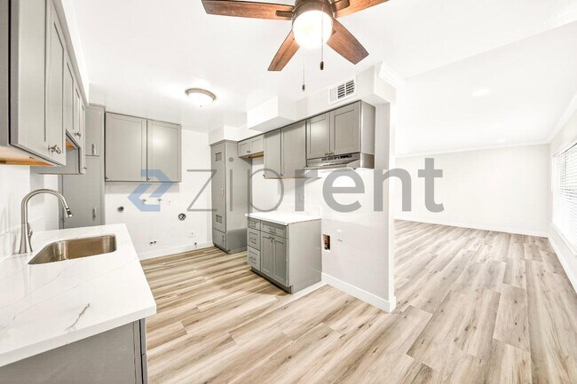 Foto del edificio - 2301 W Beverly Blvd