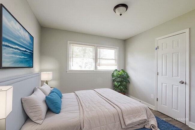 Foto del edificio - 3624 Somerset Dr
