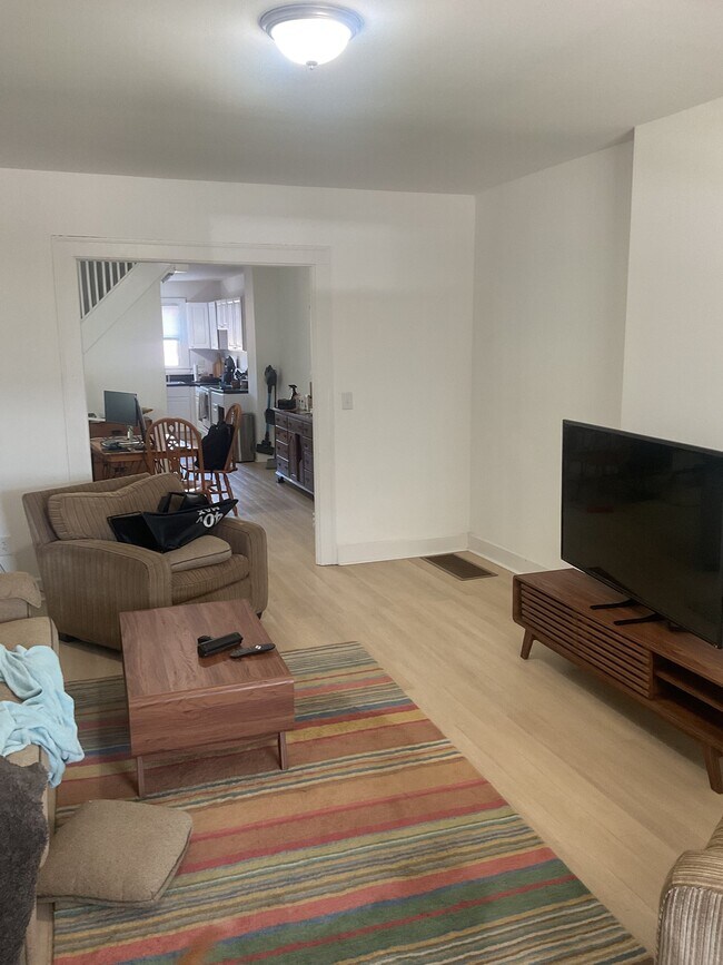 Foto del edificio - 2958 N Park Ave
