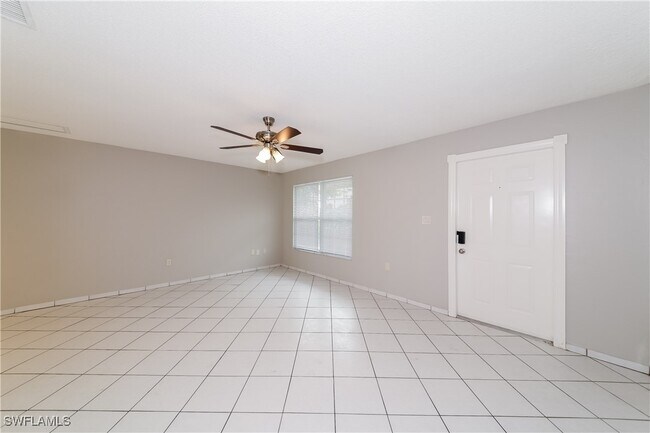 Building Photo - 742 Merrick Ln NW