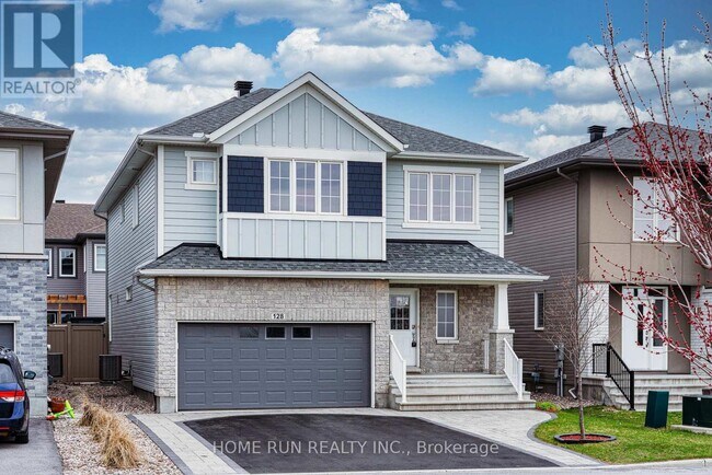 Building Photo - 128 Groningen St