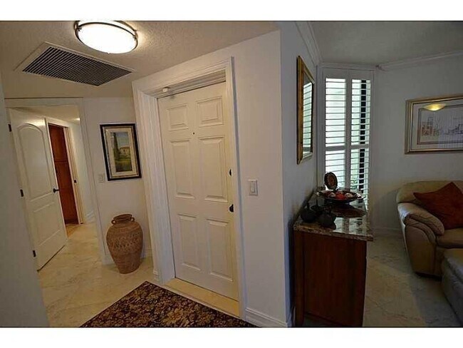 Building Photo - 6371 La Costa Dr