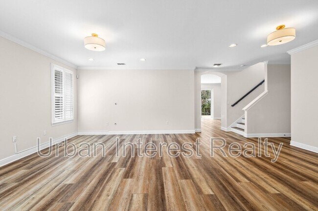 Building Photo - 164 Dominica Ct