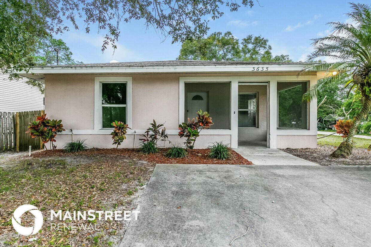Primary Photo - 3635 Miami Ave