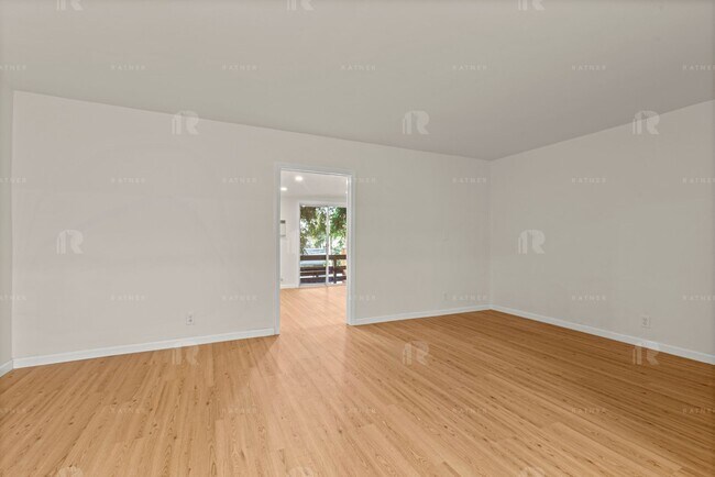 Foto del edificio - 4191 Sunswept Dr