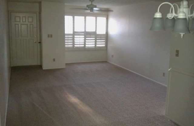 Photo - 1927 E Hampton Ave Townhome