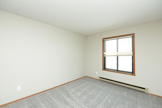 Building Photo - 2-bed, 2-bath for rent!