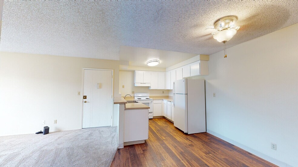 Greenbrier Apartments