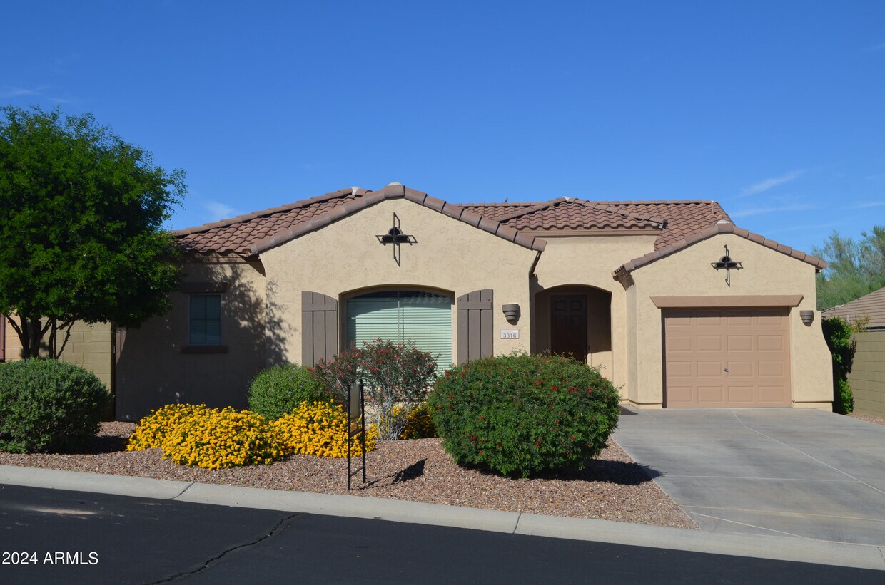 Primary Photo - 3316 W Inspiration Dr