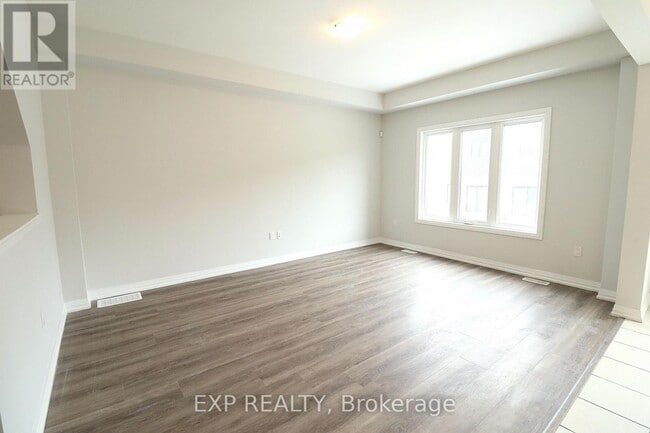 Building Photo - 4552 Portage Rd