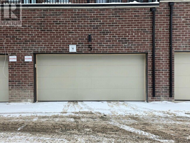 Building Photo - 5 Victor Metcalf Ln