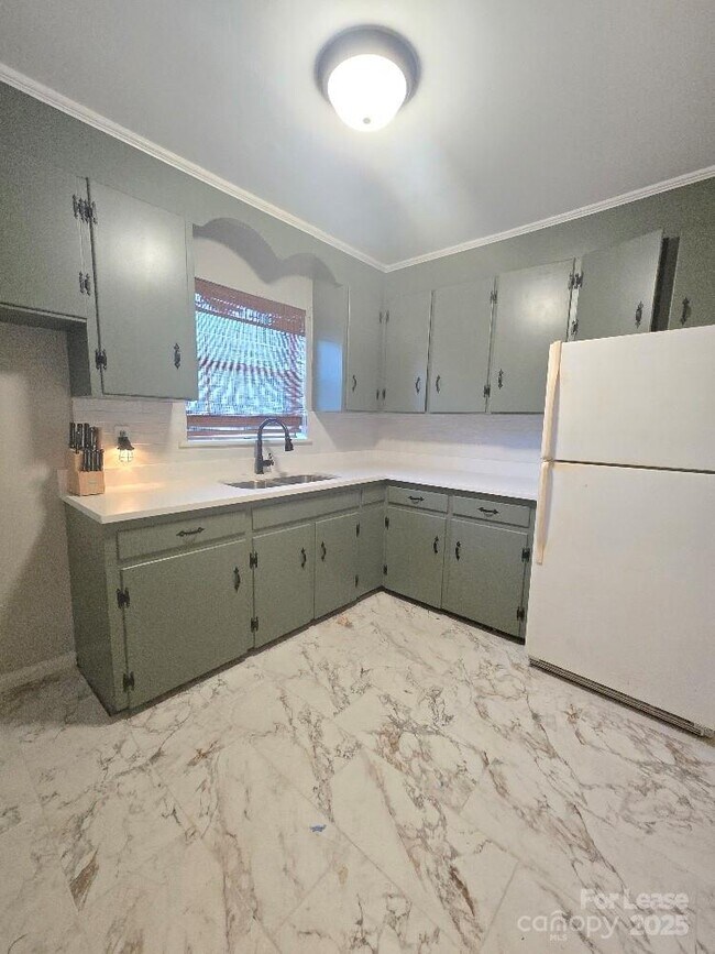 Foto del edificio - 809 Wilbrown Cir