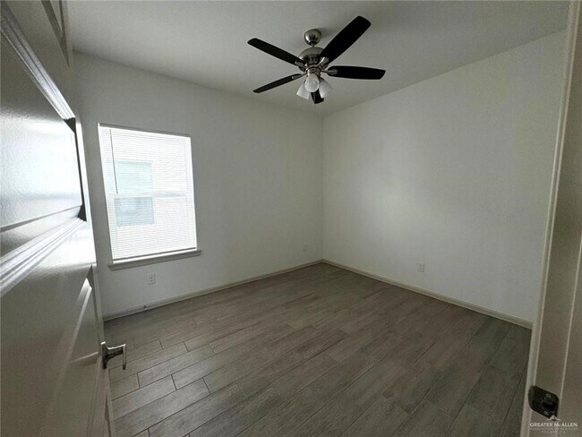 Foto del edificio - 10 N 58th St