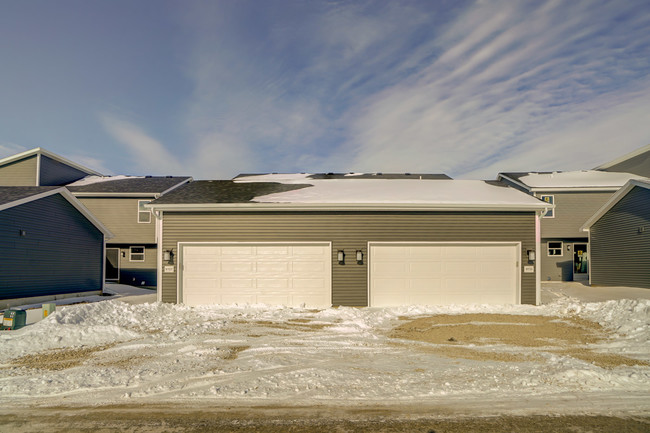 Building Photo - 9755 Watts Rd