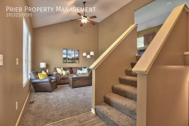 Foto del edificio - 325 W Colleen Ct