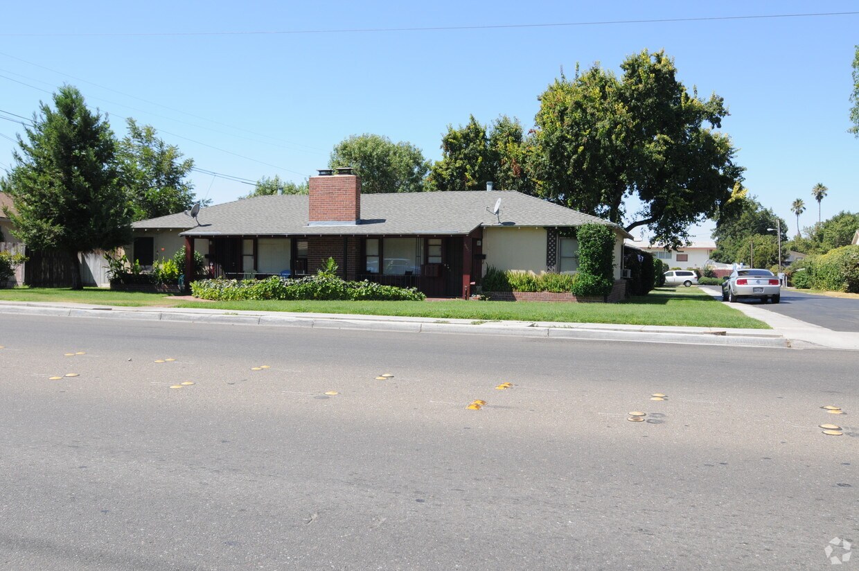 1445 Holly Dr, Tracy, CA 95376 Apartments in Tracy, CA