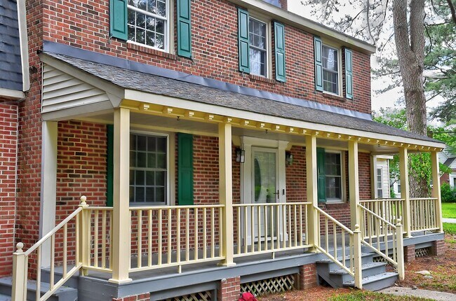 Foto del edificio - FOR RENT- PORTSMOUTH!
