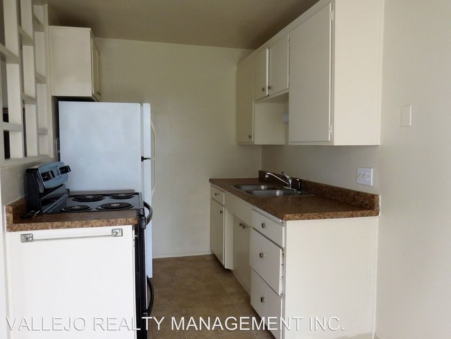 Building Photo - 690 Mare Island Way