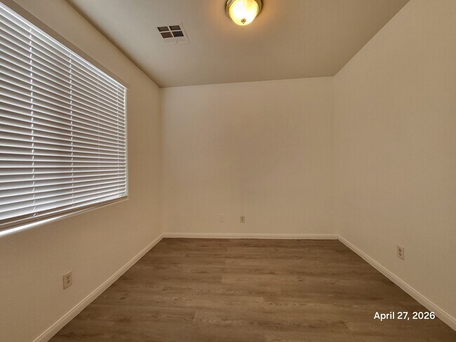 Foto del edificio - 4548 Flaming Ridge Trail