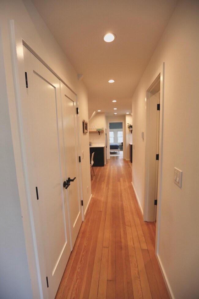hallway - 1930 5th Ave W