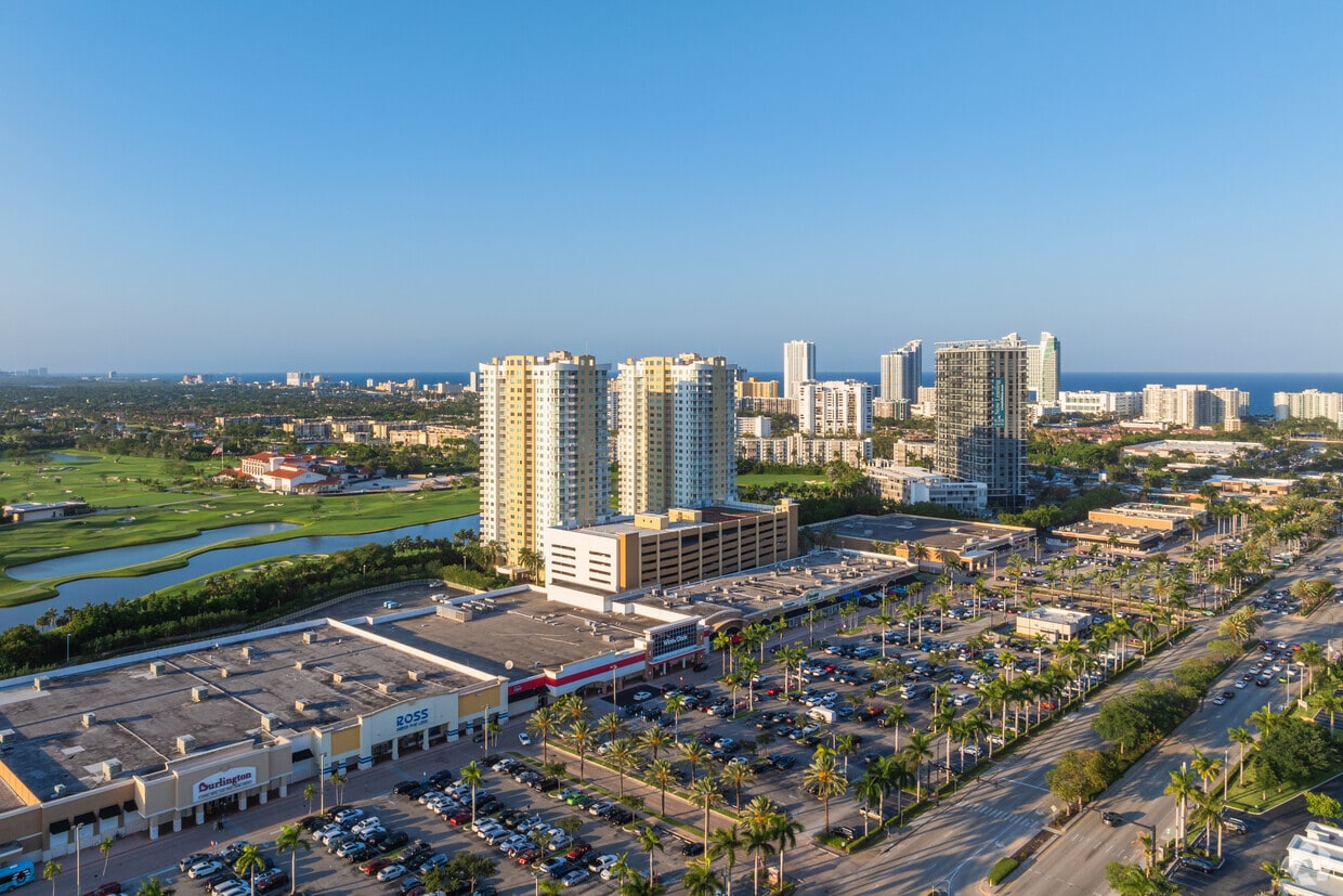 Context - Duo Condominiums