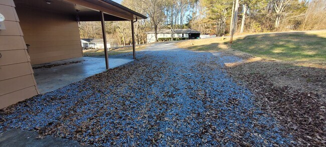 Foto del edificio - 189 Whitmire Cir