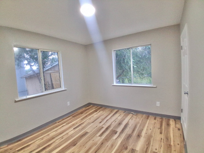 Building Photo - 4327 Ericson Dr