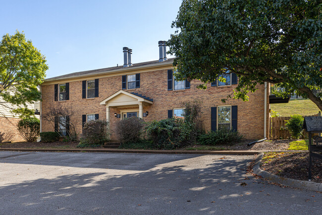 Central entrance with staircase to upper right unit - 760 Fox Ridge Dr