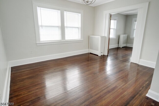 Building Photo - 17 Walnut Pkwy
