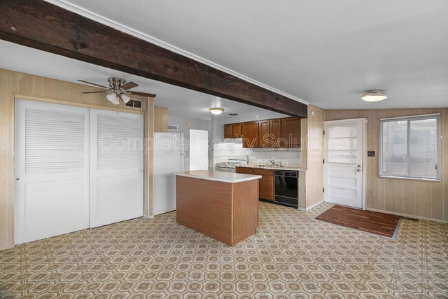 Building Photo - 1509 Fathom Dr