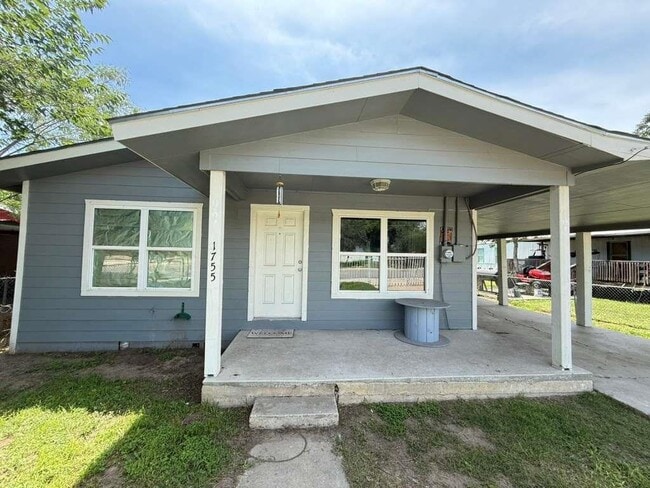 Building Photo - 1755 N 7th Ave
