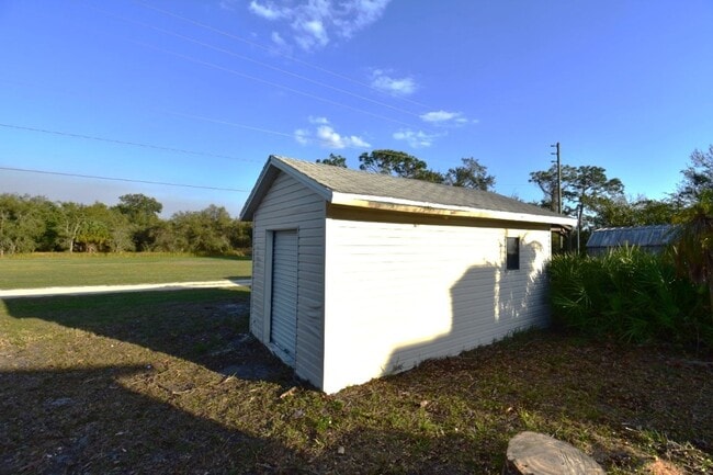 Building Photo - 3/2 House located in Kissimmee