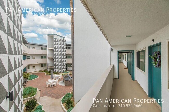 Foto del edificio - 4034 S Pacific Ave