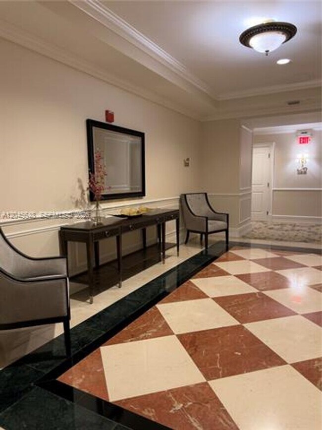 Foto del edificio - 16100 Emerald Estates Dr