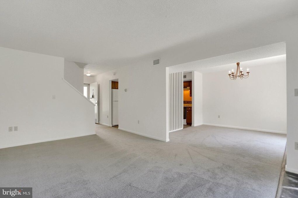 12 Ramsgate Ct, York, PA 17404 Condo for Rent in York, PA