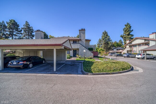 Building Photo - 3 br, 2 bath Condo - 980 Cheryl Ann Circle