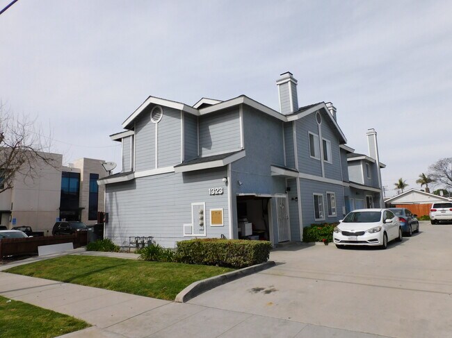 Foto del edificio - 1323 W Palmyra Ave