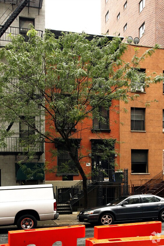 Building Photo - 236 E 30th St