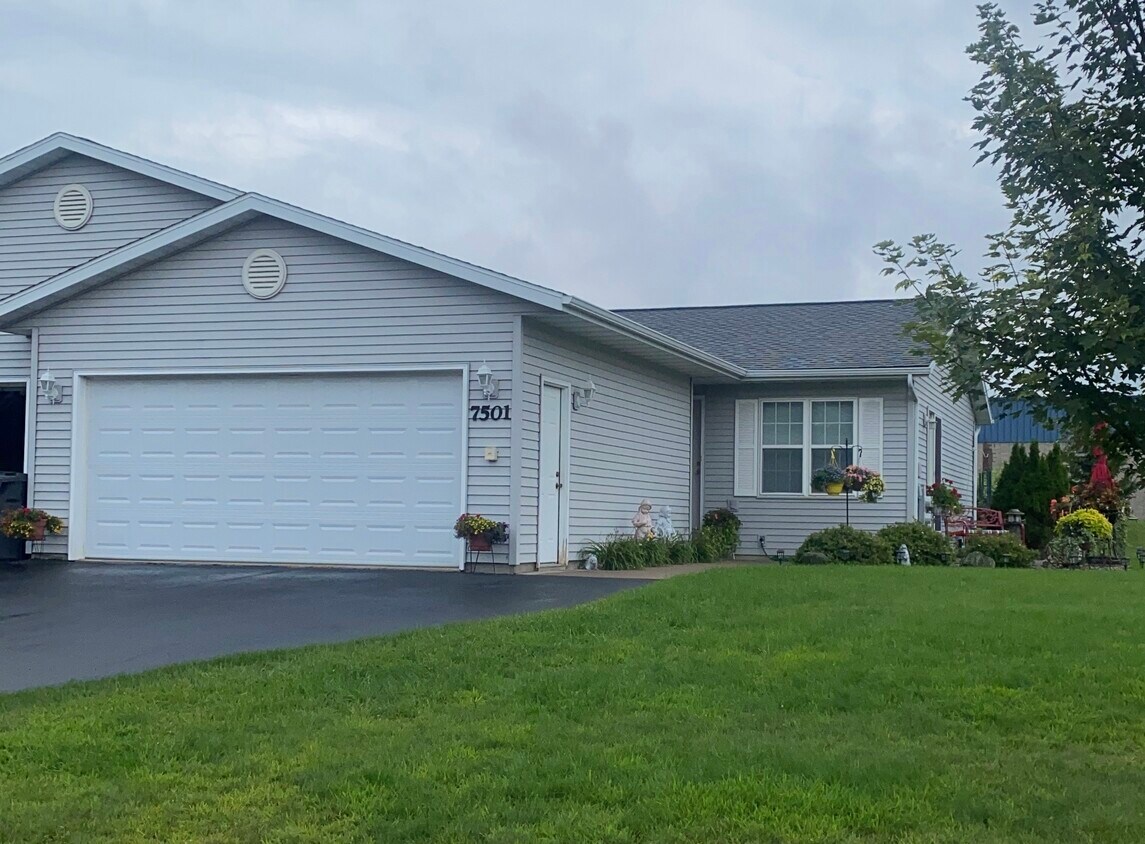 Primary Photo - 7501 Ryanamy Dr