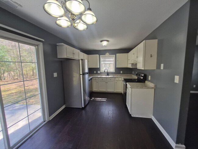 Foto del edificio - 305 Rack Ln