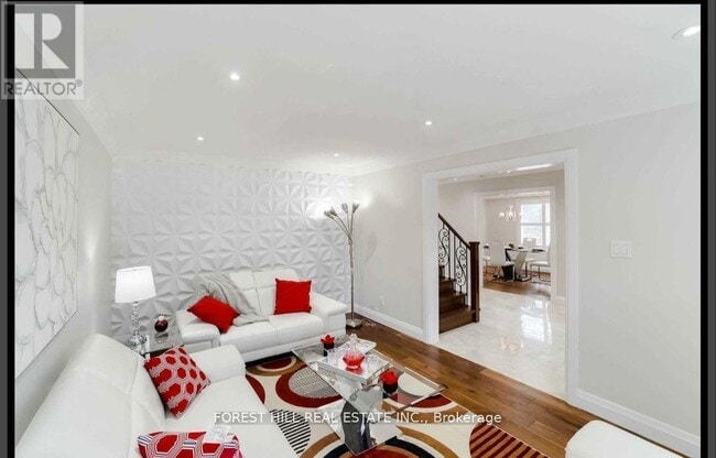 Photo du bâtiment - 3280 Charlebrook Ct