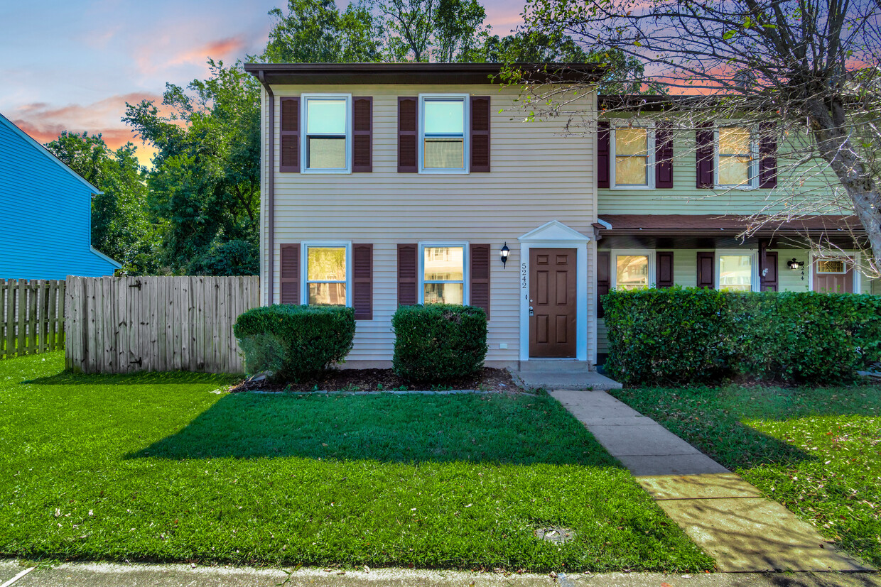 5242 Magnolia Pl, Fredericksburg, VA 22407 - Townhome Rentals in ...